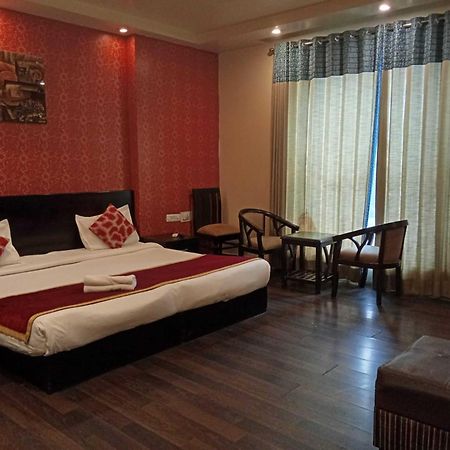 Paschim Vihar Hotel Delhi  Eksteriør billede